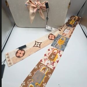 Fashion Multicolor Designer Silk Twillie